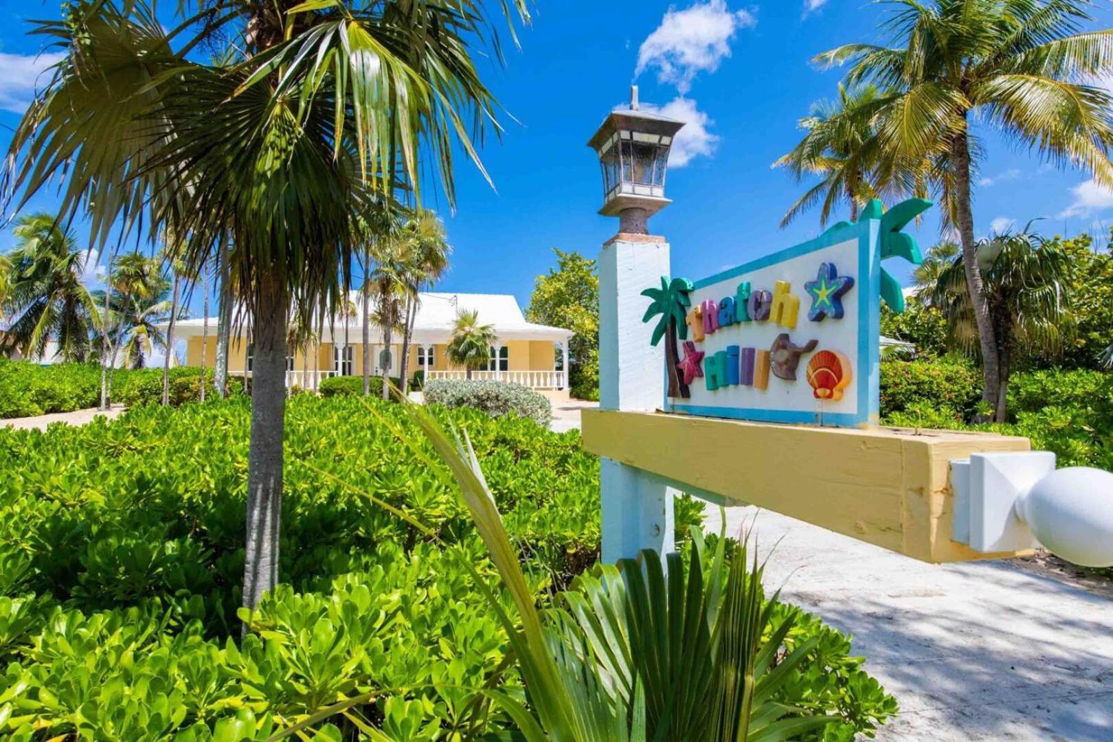 Thatch Hill - Renovated Beach House With Pool, Short Walk To The Rum Point Club Driftwood Village 外观 照片